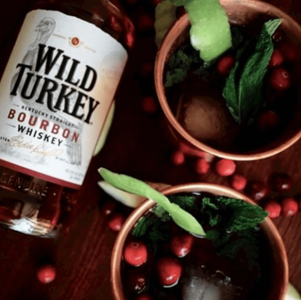 A Christmas Moscow Mule Recipe for Holiday Cheer